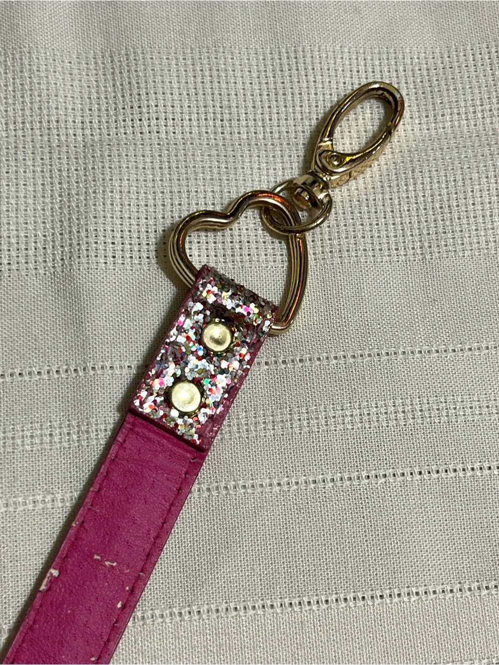 Betsey Johnson Pink Glitter Dog Leash with Gold Hardware